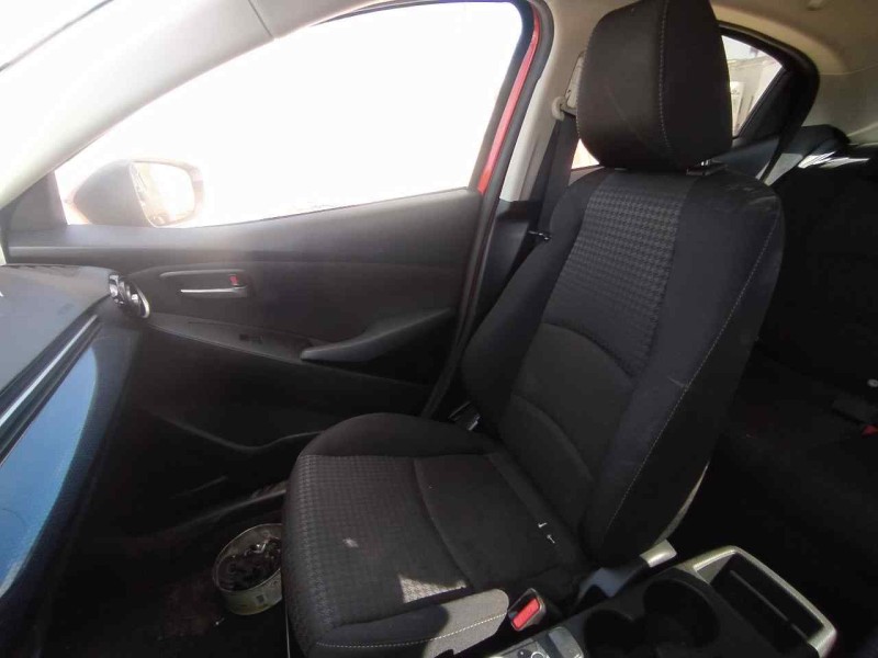 Recambio de asiento delantero derecho para mazda 2 lim. () black tech edition referencia OEM IAM   C/ AIRBAG