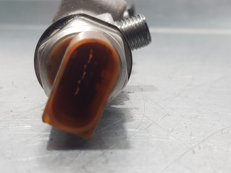 Recambio de rampa inyectora para seat ibiza sc (6j1) reference referencia OEM IAM 03P0890103784  