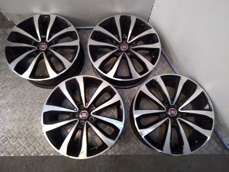 Recambio de juego llantas aluminio para fiat tipo ii (357) fam lounge referencia OEM IAM 7X17 5 TORN ET41 ALUMINIO 