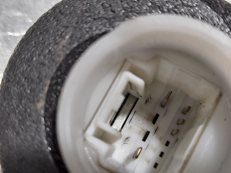 Recambio de cerradura puerta delantera izquierda para toyota aygo x-cite referencia OEM IAM SIN REF  5 PINES