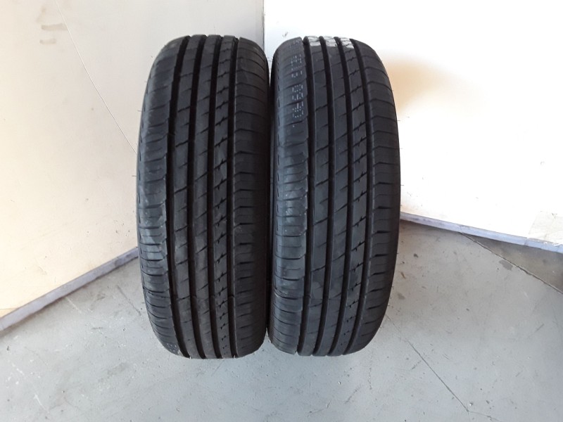 Recambio de neumatico pareja para neumaticos nuevos - referencia OEM IAM 215601796V SAILUN 215/60/17/96V