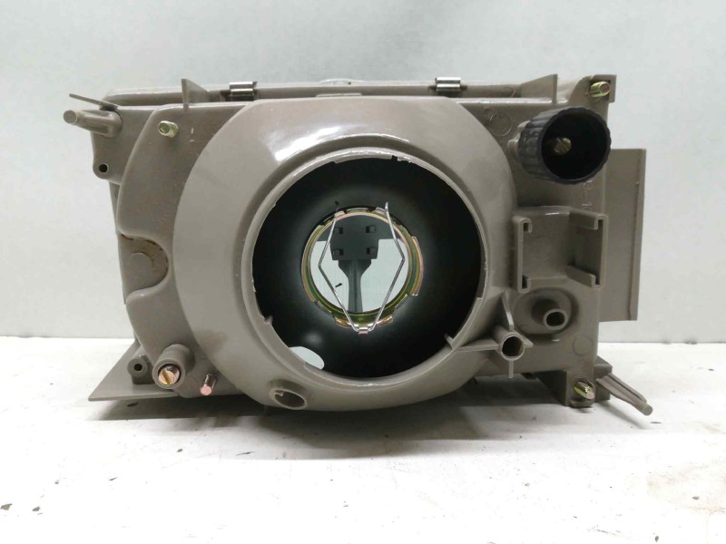 Recambio de faro derecho para renault 9 referencia OEM IAM   