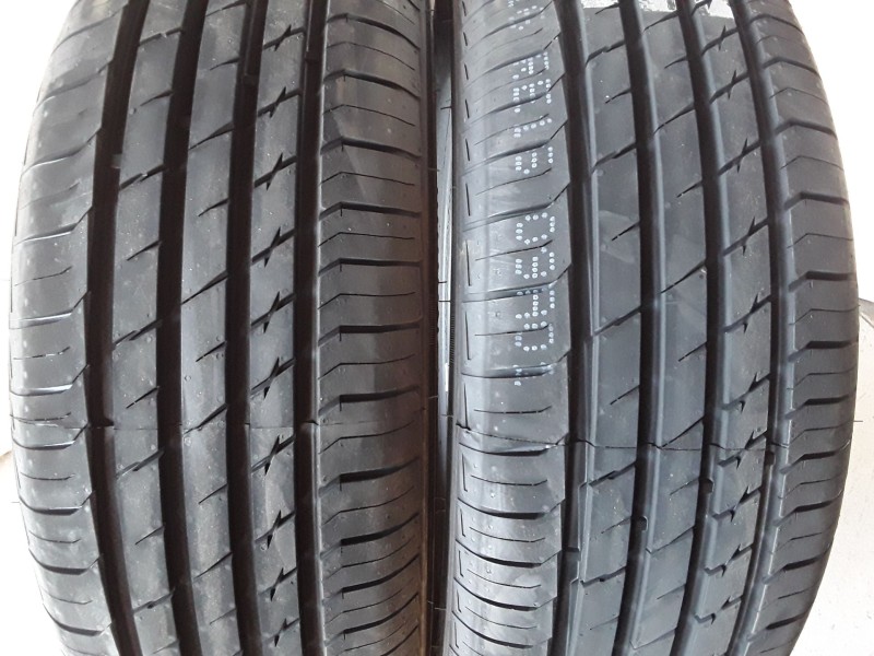 Recambio de neumatico pareja para neumaticos nuevos - referencia OEM IAM 215601796V SAILUN 215/60/17/96V