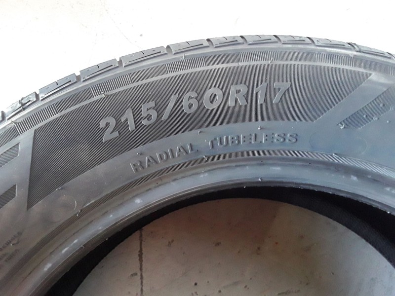 Recambio de neumatico pareja para neumaticos nuevos - referencia OEM IAM 215601796V SAILUN 215/60/17/96V