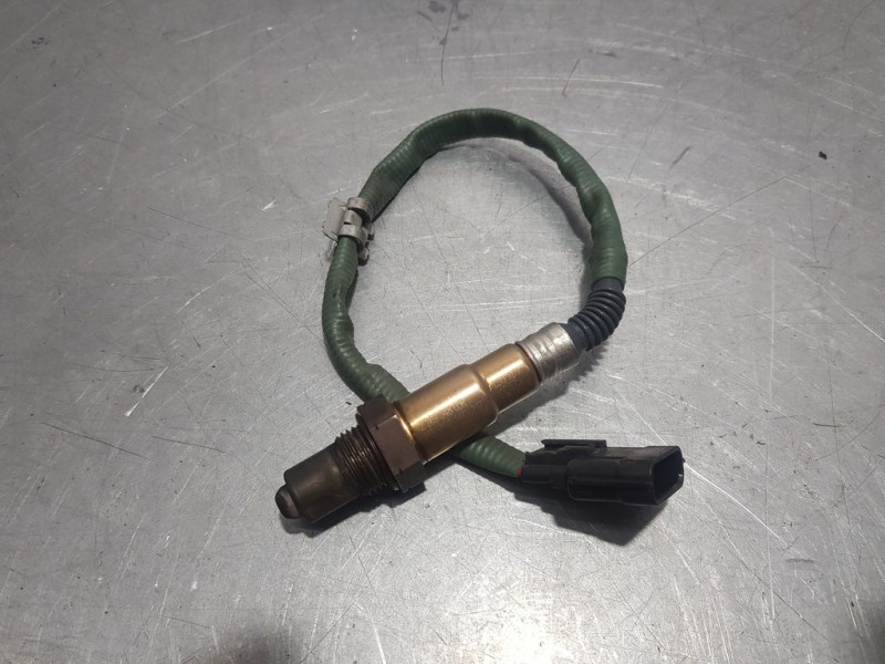 Recambio de sonda lambda para dacia sandero stepway referencia OEM IAM 8201140217 0258029031 BOSCH