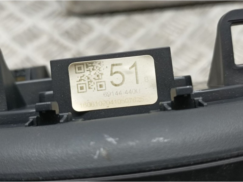 Recambio de cuadro instrumentos para toyota aygo x-cite referencia OEM IAM 69144440U  