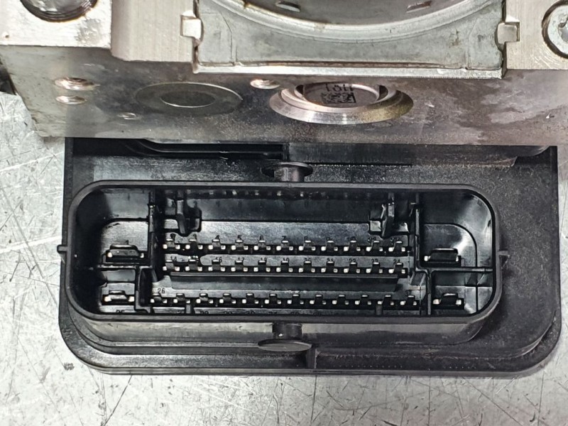 Recambio de abs para peugeot 208 style referencia OEM IAM 9822654880 10091639133 ATE