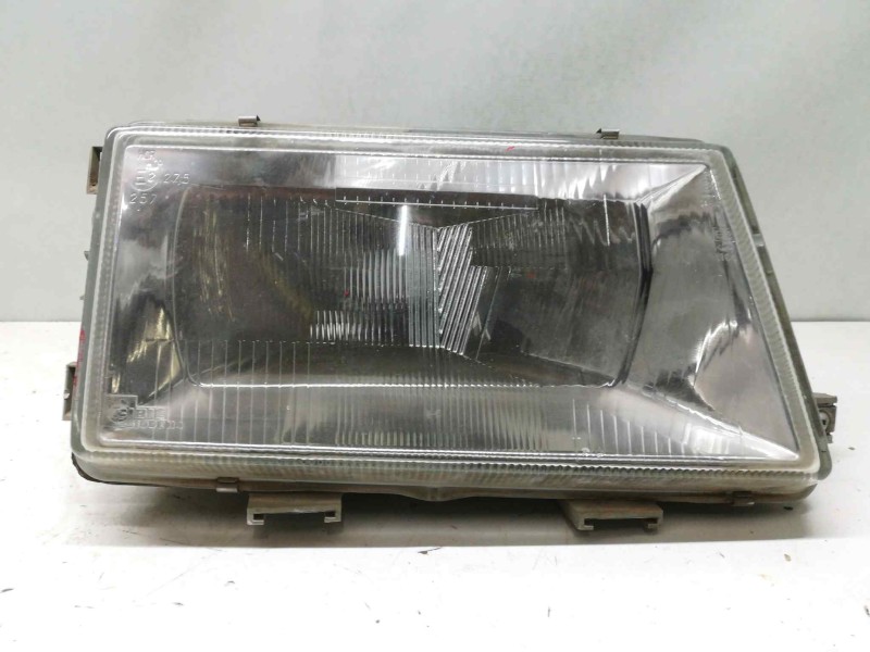 Recambio de faro derecho para renault 9 referencia OEM IAM 67506609  VALEO