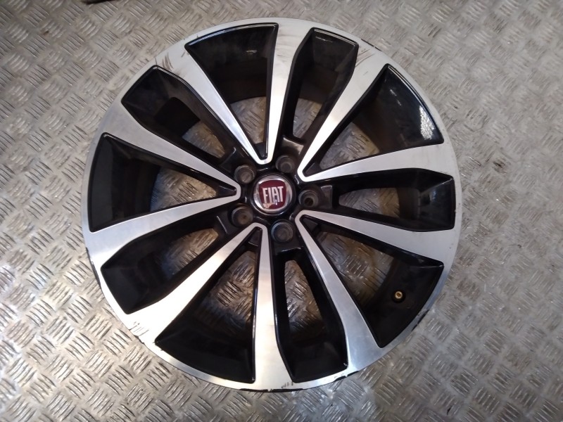 Recambio de juego llantas aluminio para fiat tipo ii (357) fam lounge referencia OEM IAM 7X17 5 TORN ET41 ALUMINIO 