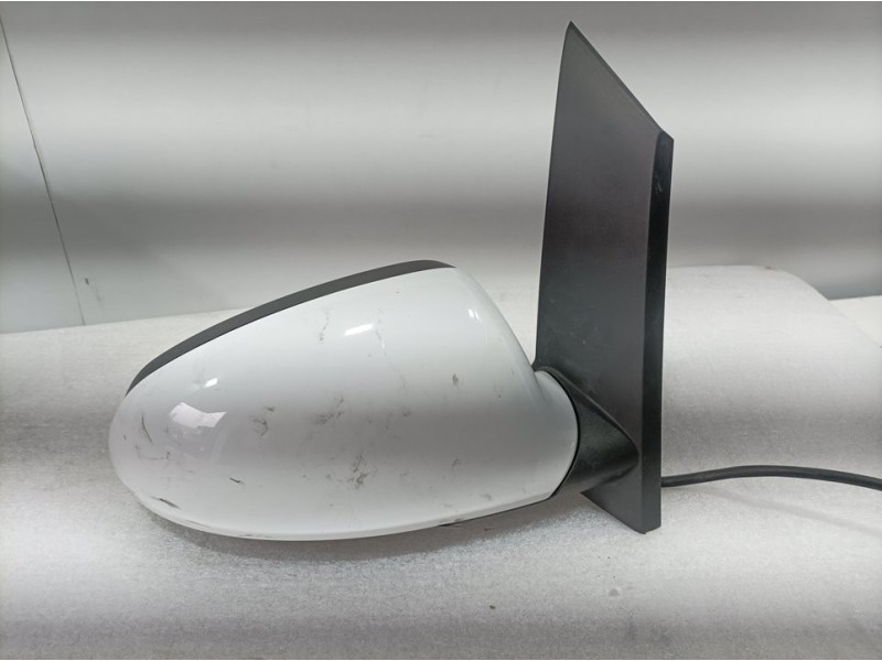 Recambio de retrovisor derecho para opel astra j lim. cosmo referencia OEM IAM 583506  ELECTRICO CARCASA TOCADA