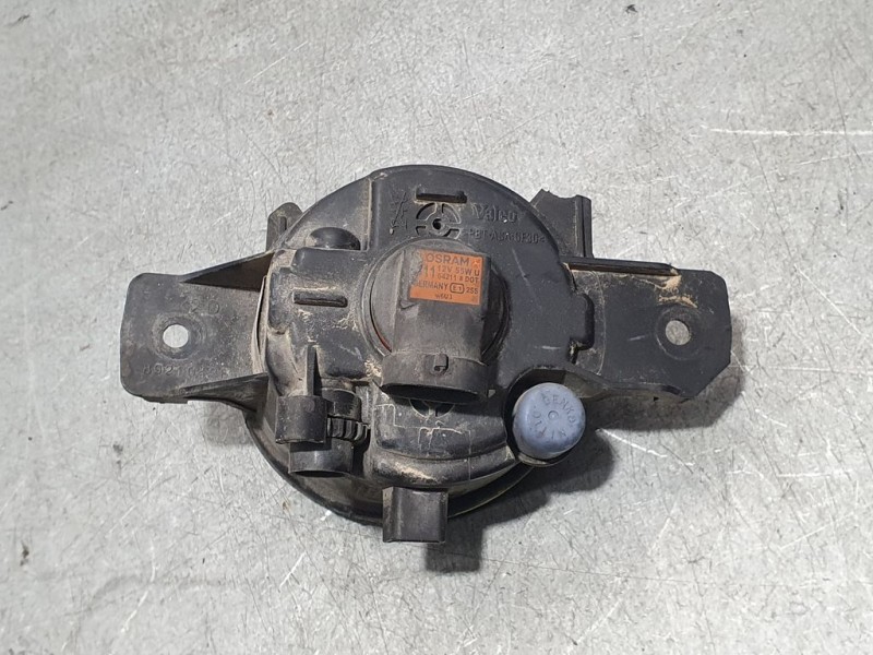 Recambio de faro antiniebla derecho para renault modus authentique referencia OEM IAM 8200002470 89201782 VALEO