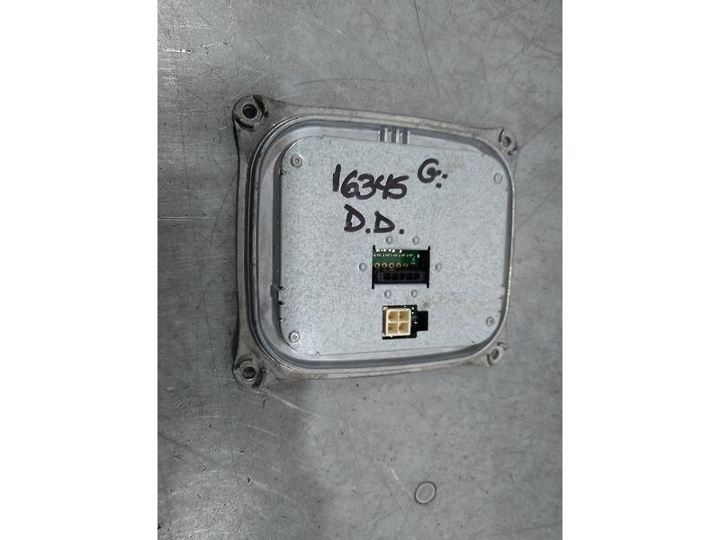 Recambio de centralita faros xenon para audi a4 ber. (b8) basis referencia OEM IAM 8k0907472a  