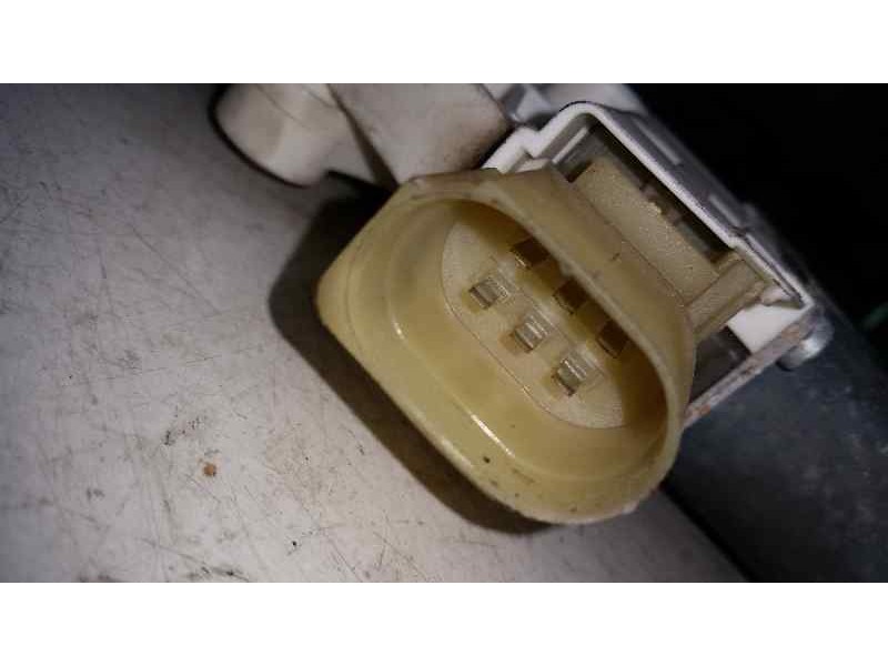 Recambio de elevalunas delantero derecho para bmw serie 1 berlina (e81/e87) 116d referencia OEM IAM  6 PINS ELECTRICO