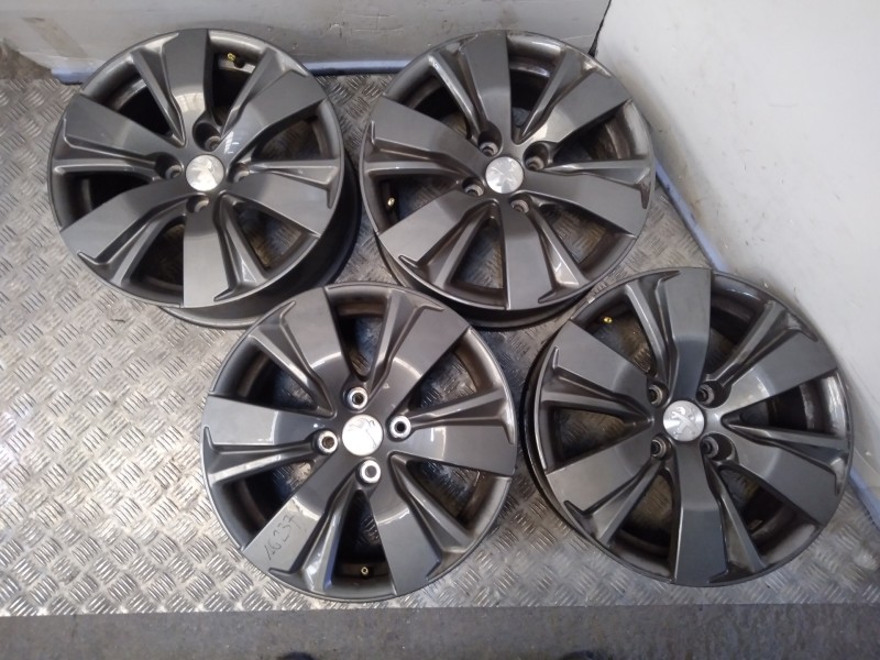 Recambio de juego llantas aluminio para peugeot 2008 (--.2013) signature referencia OEM IAM 6.5X16 4 TORN ET20 ALUMINIO 