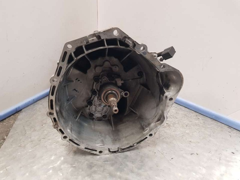 Recambio de caja cambios para ssangyong rodius xdi referencia OEM IAM G3102021009 MAD2701 5VELOCIDADES