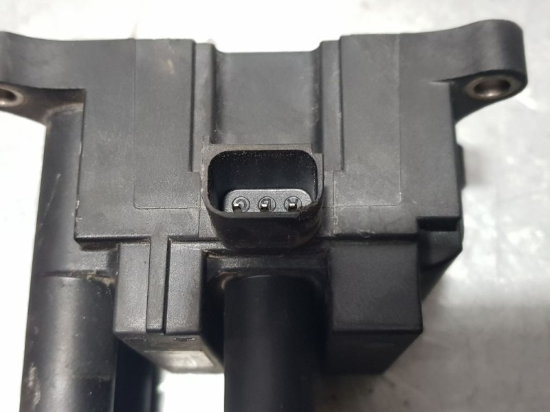 Recambio de bobina encendido para ford focus lim. (cb4) titanium referencia OEM IAM 7S387DH21A 00040100387 BERU