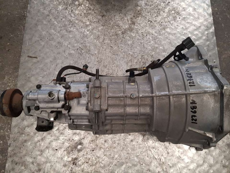 Recambio de caja cambios para ssangyong rodius xdi referencia OEM IAM G3102021009 MAD2701 5VELOCIDADES