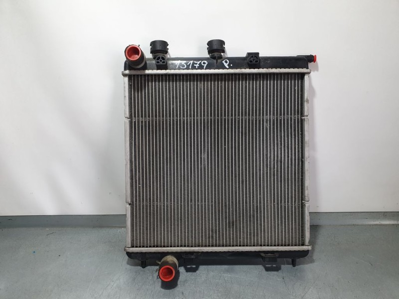 Recambio de radiador agua para peugeot 208 style referencia OEM IAM 9684522780 96007T01 DENSO