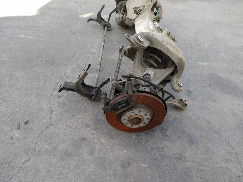 Recambio de puente trasero para ds 7 crossback la premiere referencia OEM IAM 9817524080  DISCO