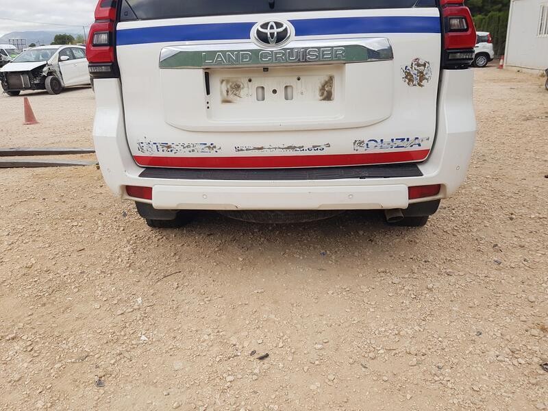 Recambio de paragolpes trasero para toyota land cruiser prado (_j15_) 2.8 d-4d (gdj150_, gdj155_, gdj150) referencia OEM IAM 521