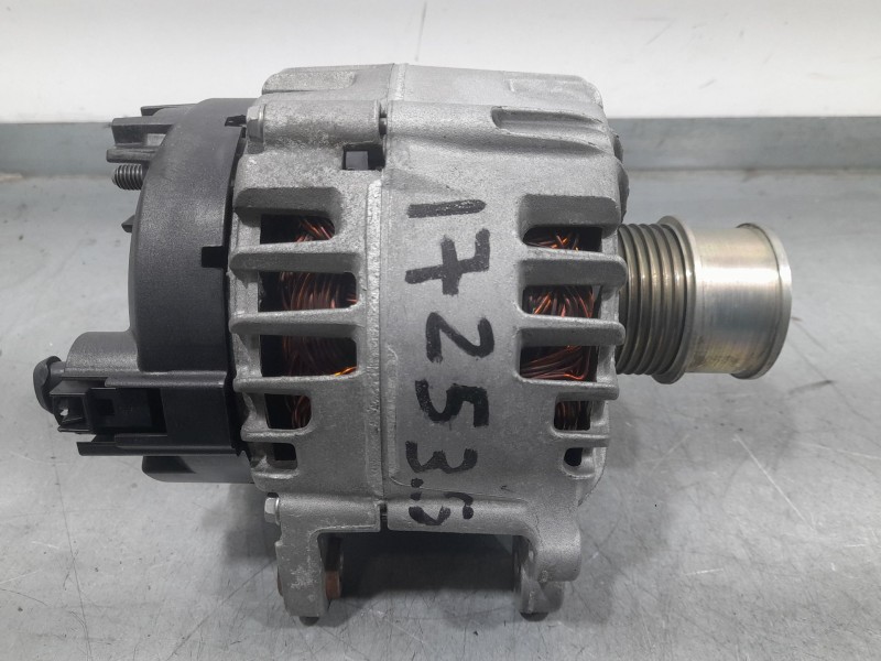 Recambio de alternador para skoda fabia iv (pj3) 1.0 tsi referencia OEM IAM 05E903026Q 2740516C VALEO