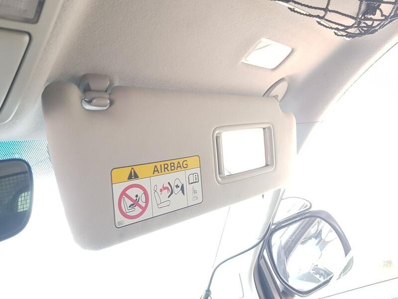 Recambio de parasol derecho para toyota land cruiser prado (_j15_) 2.8 d-4d (gdj150_, gdj155_, gdj150) referencia OEM IAM 743106