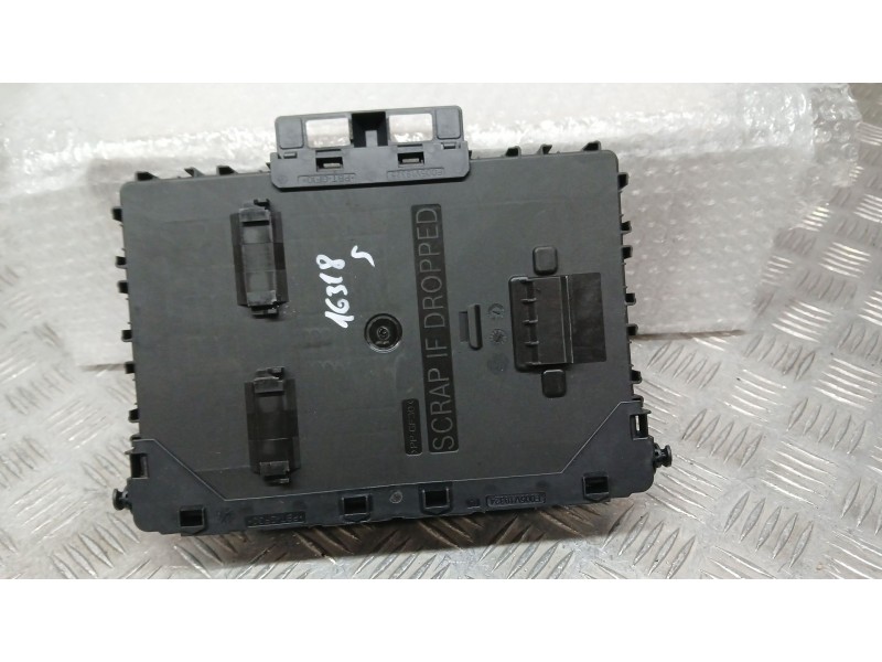 Recambio de caja reles / fusibles para ford focus iv turnier (hp) 1.0 ecoboost mhev referencia OEM IAM NU5T15604BJCG BOSCH F005V