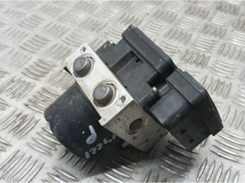 Recambio de abs para toyota yaris active referencia OEM IAM 445100D110 06210212114 ATE