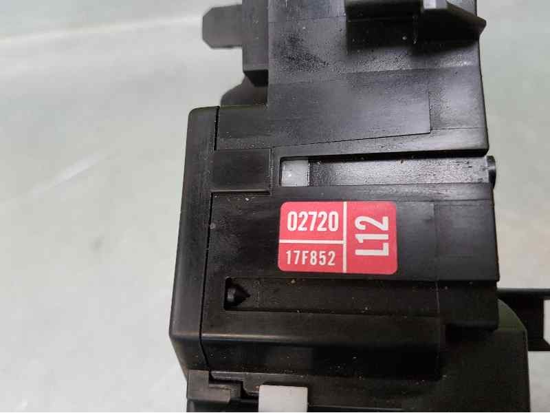 Recambio de mando luces para toyota auris active referencia OEM IAM 02720 17F852 L12