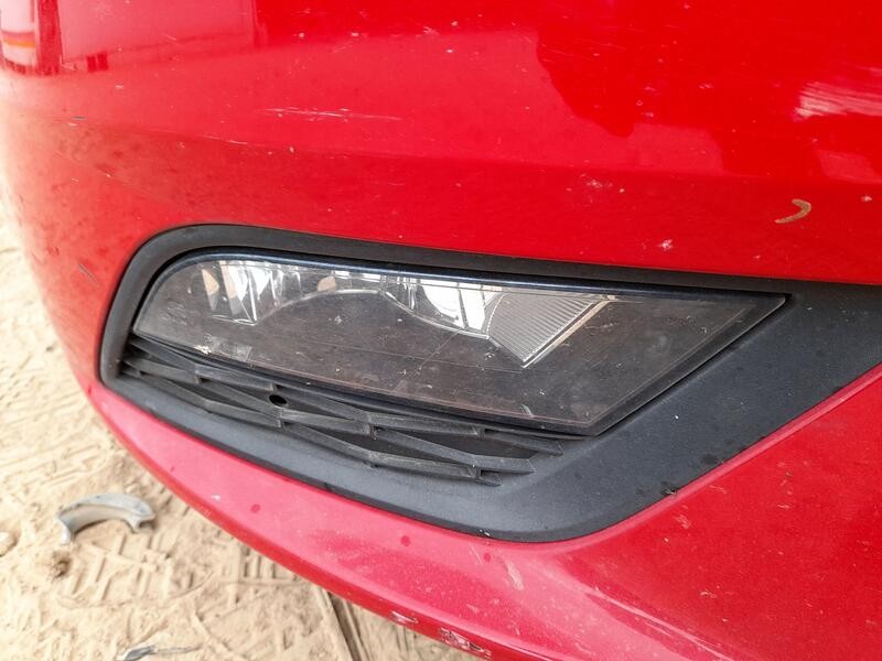 Recambio de faro antiniebla derecho para seat ibiza iv (6j5, 6p1) 1.2 referencia OEM IAM 6J0941702B  