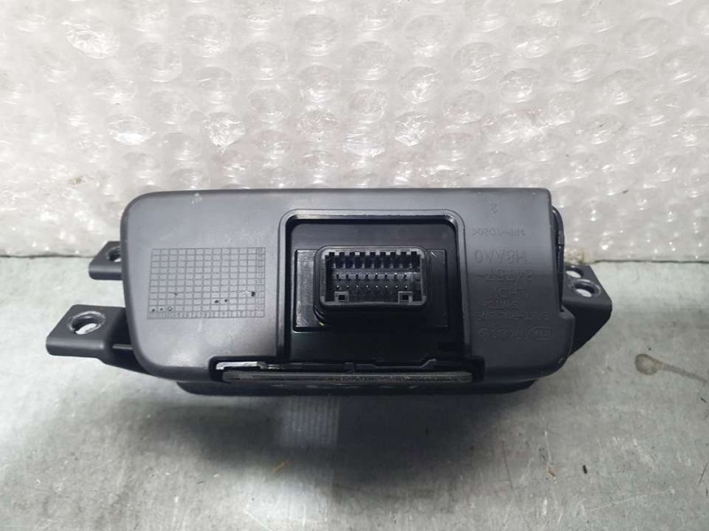 Recambio de mando multifuncion para kia stonic (ybcuv) concept referencia OEM IAM 84757H8AA0  