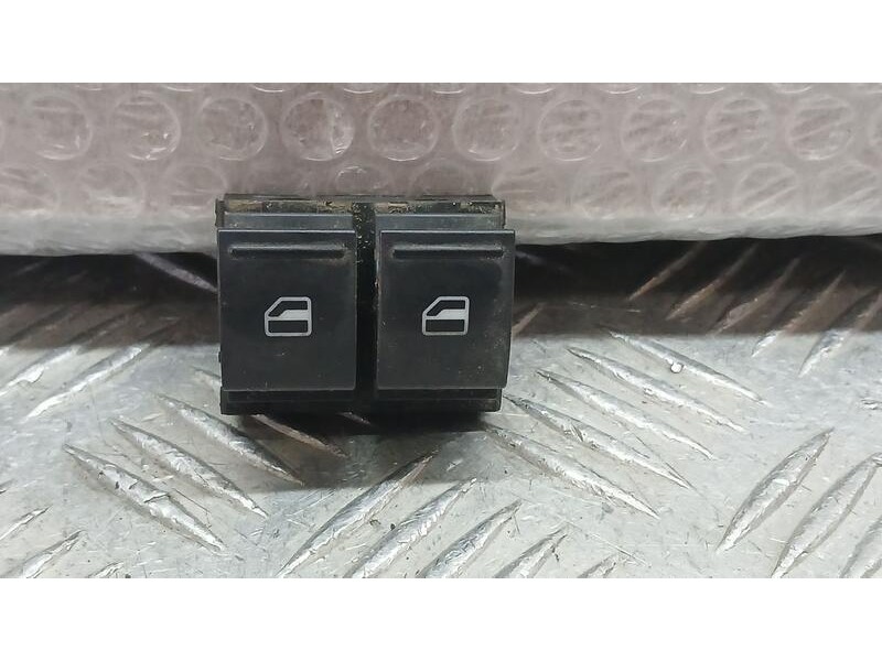Recambio de mando elevalunas delantero izquierdo para seat ibiza (6j5) reference referencia OEM IAM 1K3959857C  