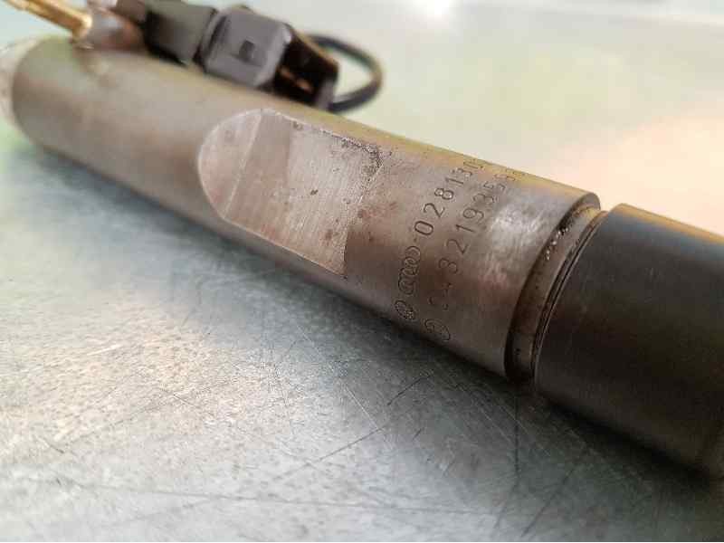 Recambio de inyector para seat ibiza (6k) 1.9 sdi referencia OEM IAM 028130203E 0432193598 BOSCH