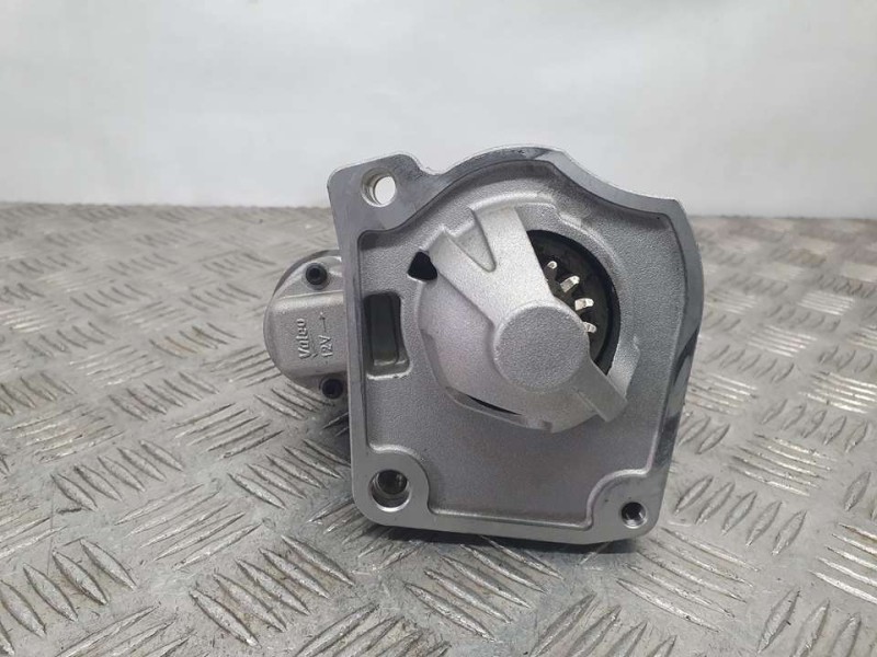 Recambio de motor arranque para peugeot 3008 gt line referencia OEM IAM 9674077280 ESM18E8 VALEO