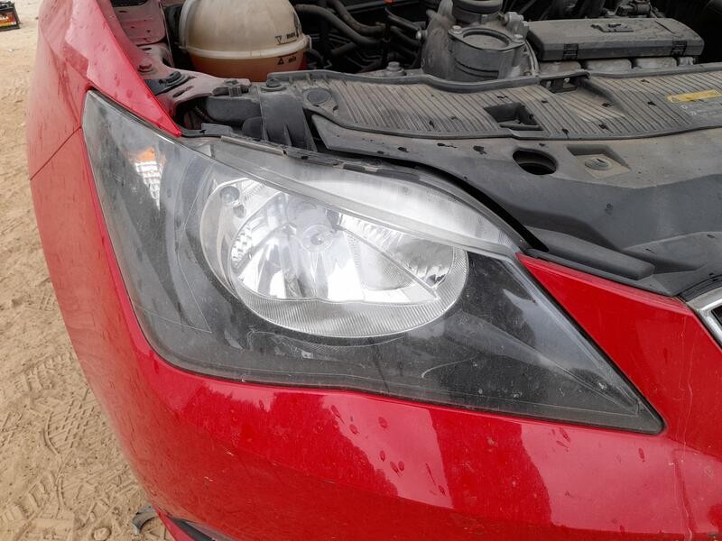 Recambio de faro derecho para seat ibiza iv (6j5, 6p1) 1.2 referencia OEM IAM 6J1941022C  