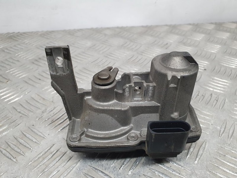 Recambio de valvula escape para skoda fabia active referencia OEM IAM 5Q0253691J  