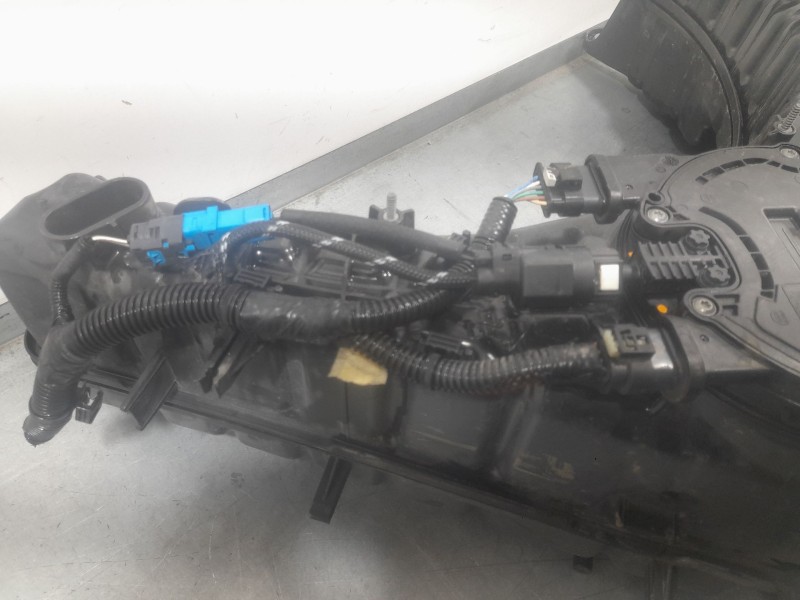 Recambio de deposito adblue para renault express furgoneta/monovolumen 1.5 blue dci 95 (f6ab) referencia OEM IAM 172A21120R  