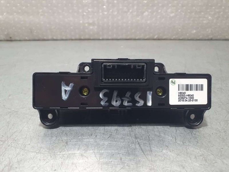 Recambio de modulo electronico para kia stonic (ybcuv) concept referencia OEM IAM 93300H8040 4D62F41000 
