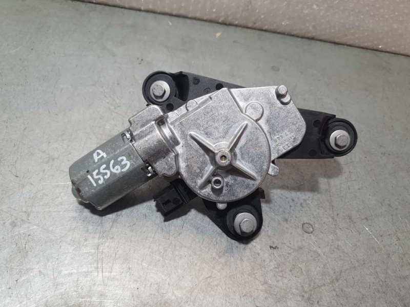 Recambio de motor limpia trasero para peugeot 3008 gt line referencia OEM IAM 9811259980 0390205008 BOSCH