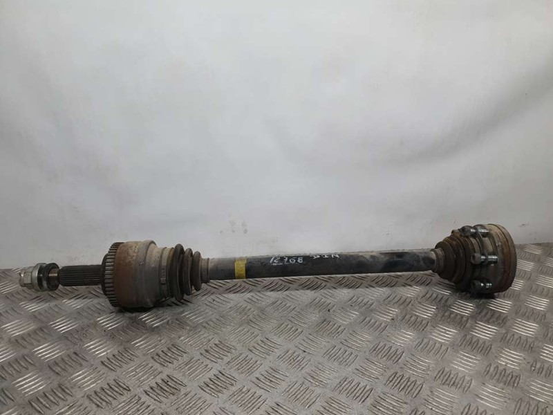 Recambio de transmision trasera izquierda para ssangyong rodius xdi referencia OEM IAM 7122HAR 0109306 