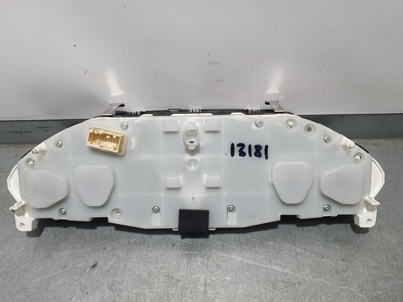 Recambio de cuadro instrumentos para peugeot 208 style referencia OEM IAM 9805400380J  