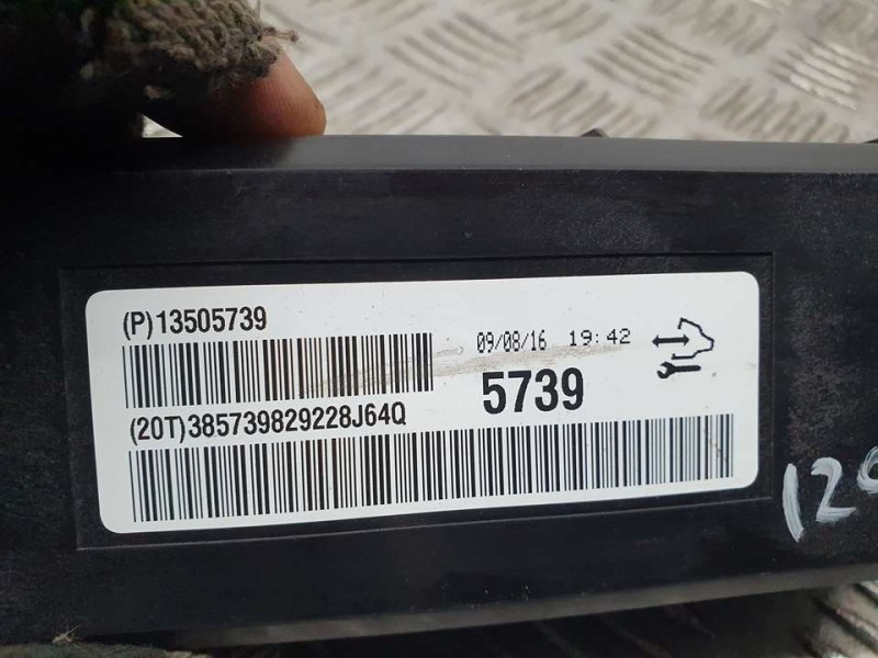 Recambio de modulo electronico para opel insignia berlina essentia referencia OEM IAM 13505739  