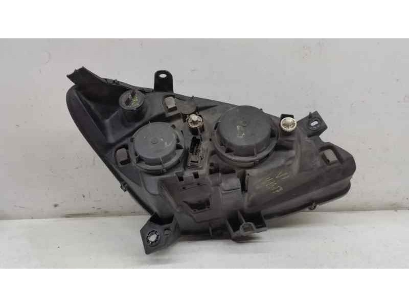 Recambio de faro izquierdo para citroën c5 berlina 1.8 16v vivace referencia OEM IAM  PATA ROTA 