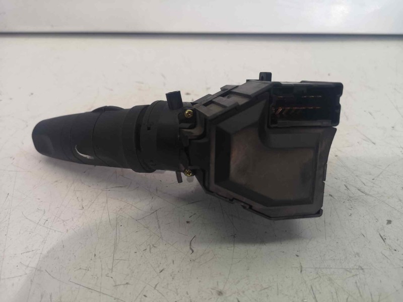 Recambio de mando limpia para nissan terrano/terrano.ii (r20) elegance referencia OEM IAM 25260AV770  