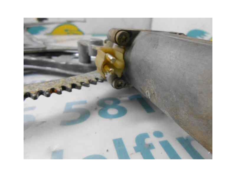 Recambio de elevalunas delantero derecho para mercedes-benz clase c (w202) berlina 280 (202.028) referencia OEM IAM 2027201246  