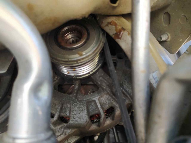 Recambio de alternador para citroën c3 picasso seduction referencia OEM IAM 9678048880  