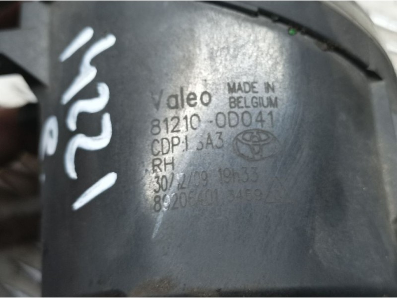 Recambio de faro antiniebla derecho para toyota yaris active referencia OEM IAM 812100D041 89206401 VALEO
