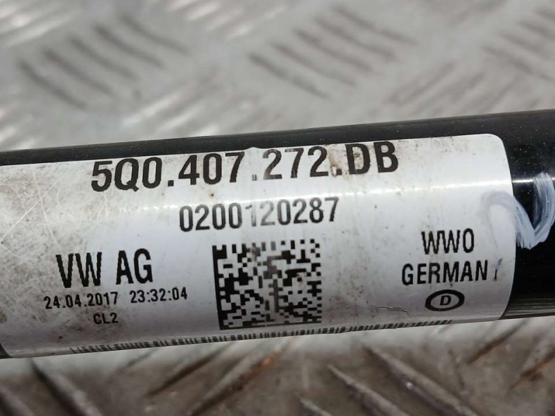 Recambio de transmision delantera derecha para audi a3 (8v) ambiente ultra referencia OEM IAM 5Q0407272DB  