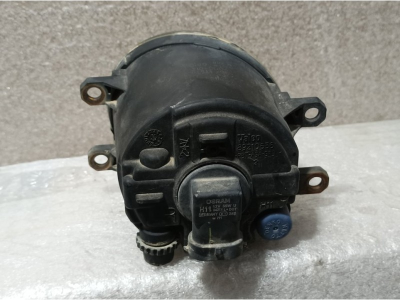 Recambio de faro antiniebla derecho para toyota auris luna+ referencia OEM IAM 812100D041 89206401 VALEO