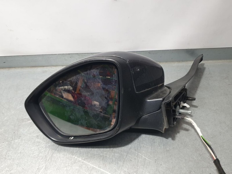 Recambio de retrovisor izquierdo para peugeot 208 style referencia OEM IAM   ELÉCTRICO 4 Y 3 CABLES ROZADO